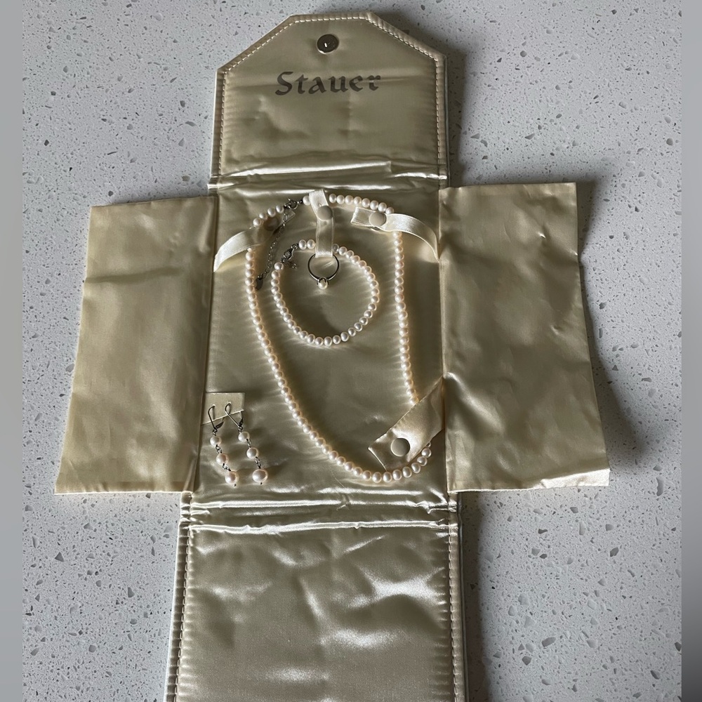 Stauer Organic Cultured Pearls